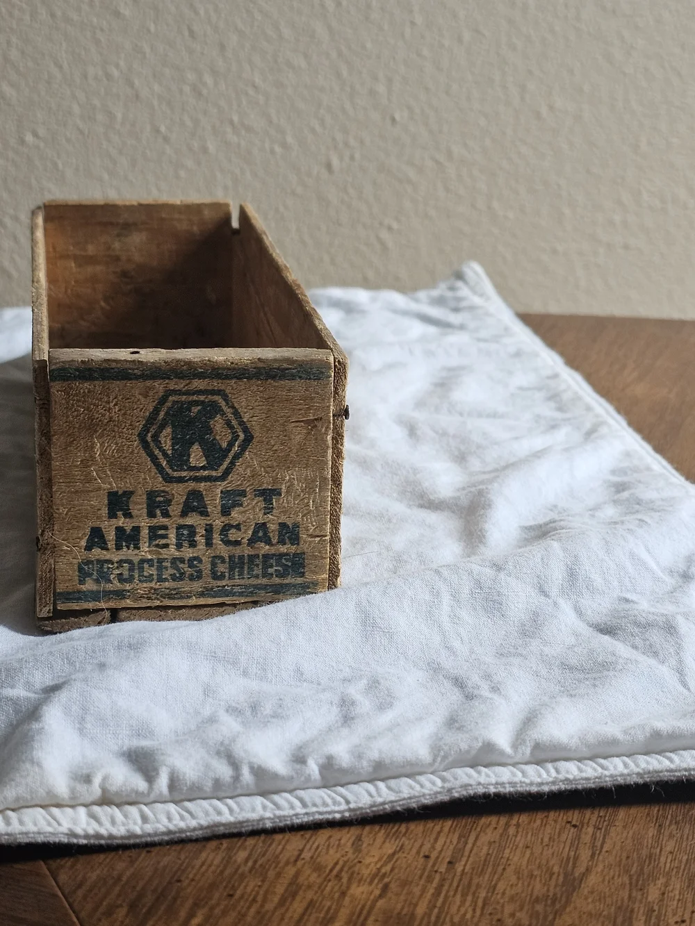 Vintage Kraft American Cheese Wood Crate Box 2LB Split